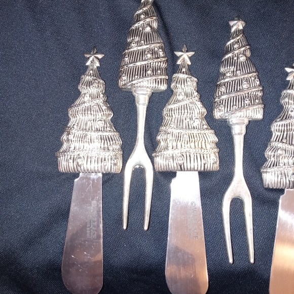 Christmas cheese spreaders& fork set by wallace - Picture 2 of 4